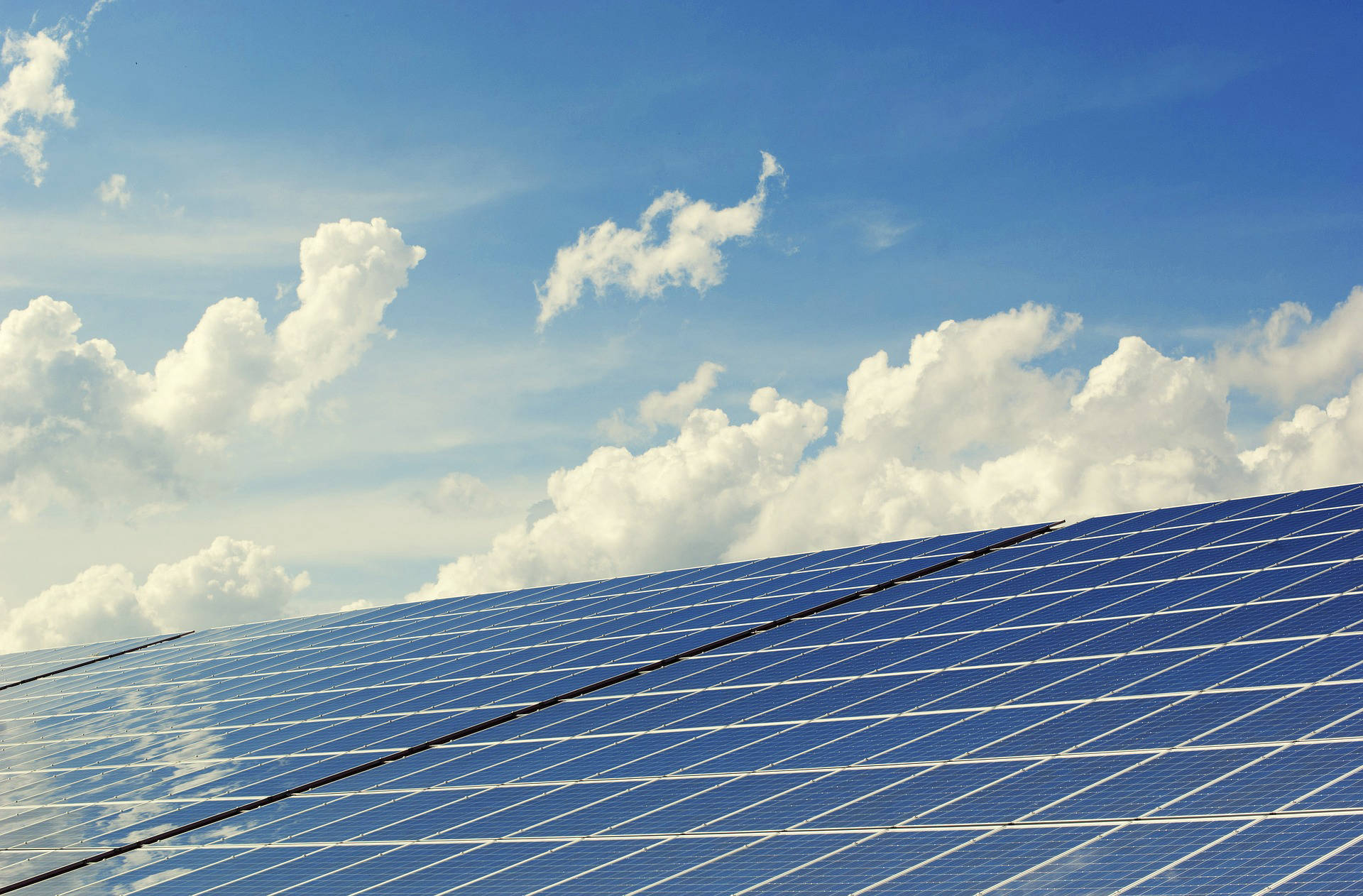 Reviewing a solar installation contract and consumer rights